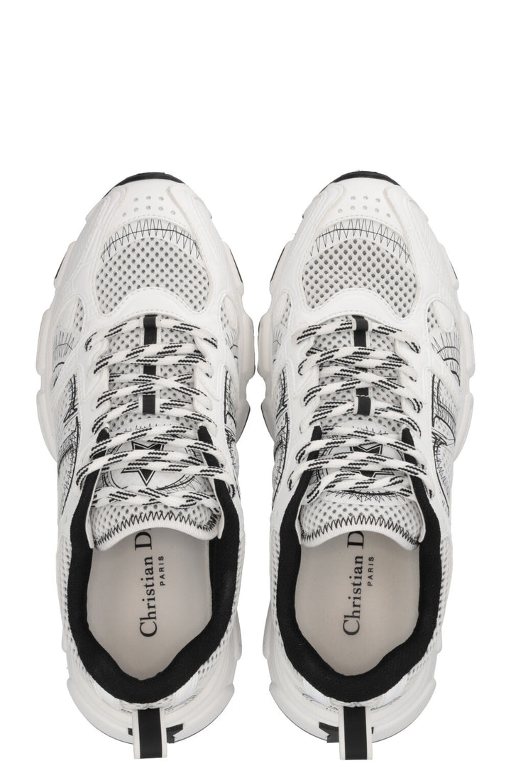 Baskets Chrono CHRISTIAN DIOR en maille blanche