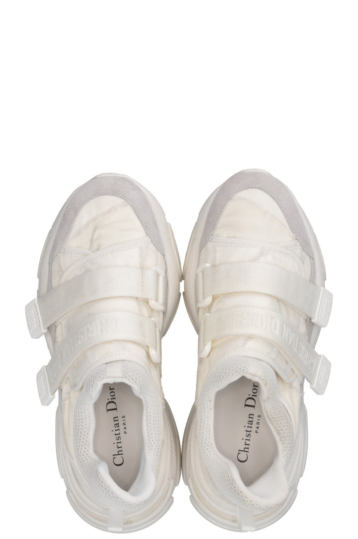 Baskets D-Wander CHRISTIAN DIOR en nylon blanc cassé