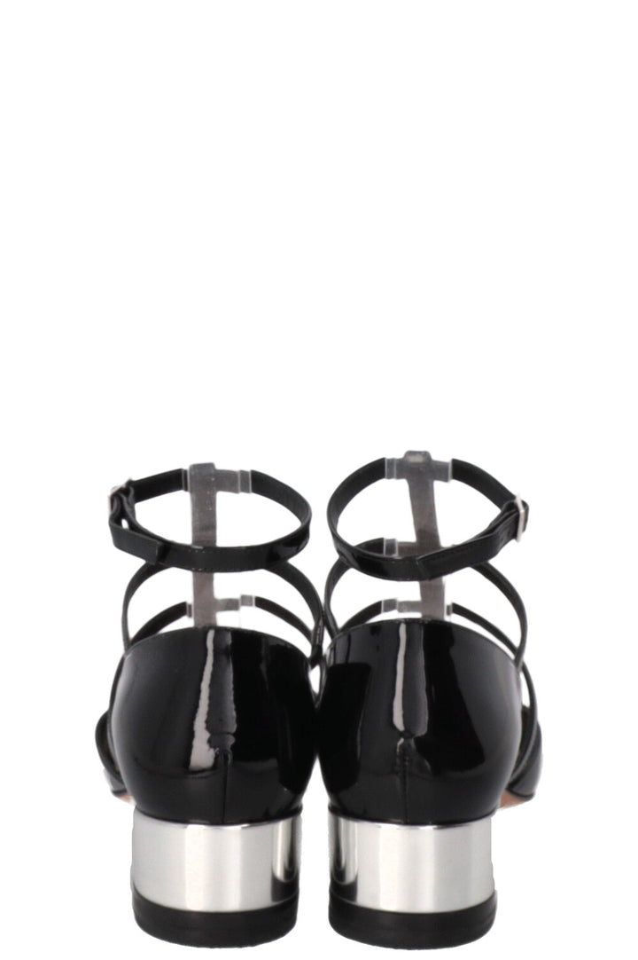 CHRISTIAN DIOR La Parisienne D Escarpins Cuir verni Noir