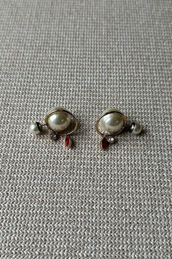 CHRISTIAN DIOR Tribale Pearl Earrings Gold