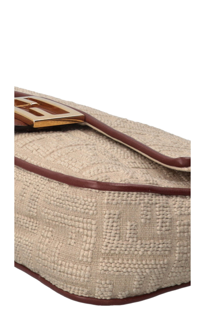 Sac Baguette FENDI en jacquard sarde beige