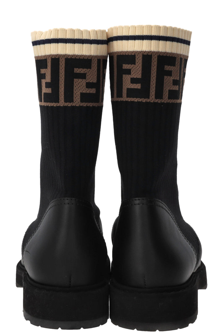 FENDI Rockoko Combat Boots en cuir noir