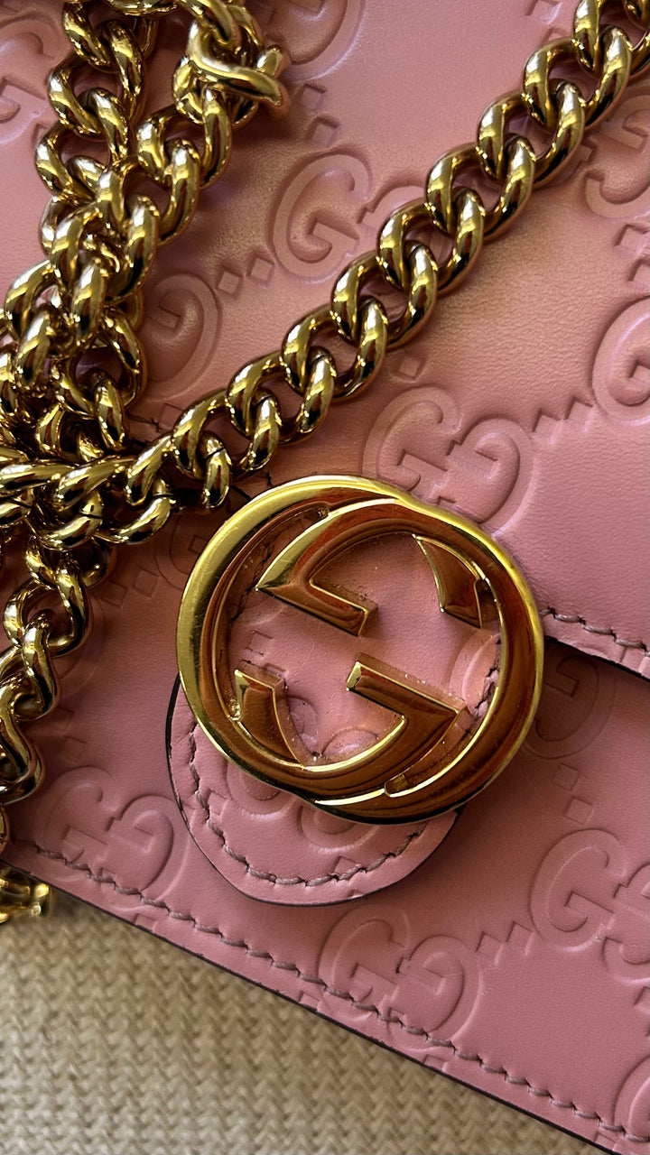 GUCCI Interlocking GG Wallet On Chain Pink