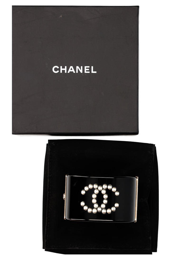 CHANEL Faux Pearl CC Resin Cuff Black