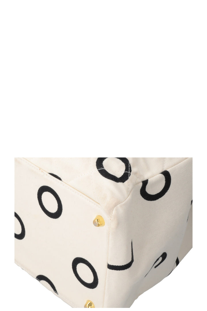 CHANEL Tote Bag Lettres Logo Blanc