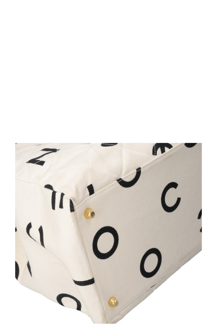 CHANEL Tote Bag Lettres Logo Blanc