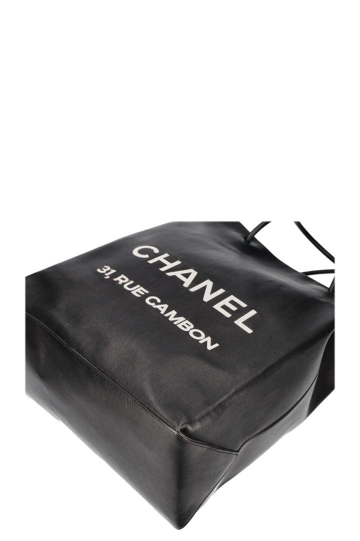 CHANEL Cabas Essential Rue Cambon Noir