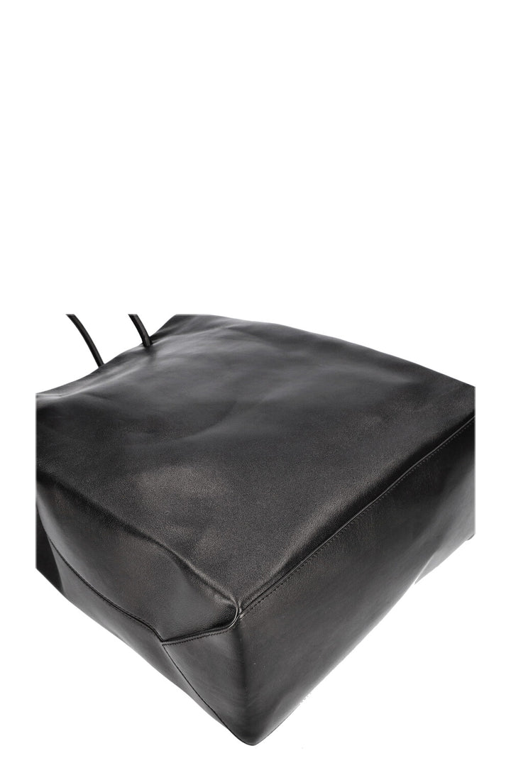 CHANEL Cabas Essential Rue Cambon Noir