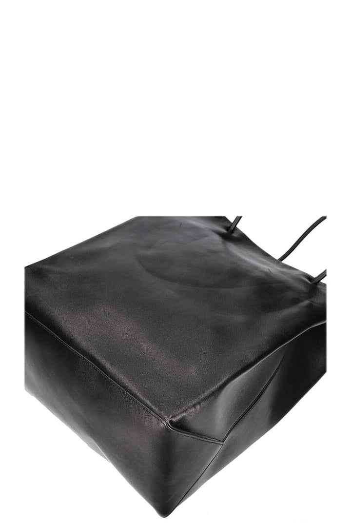 CHANEL Cabas Essential Rue Cambon Noir