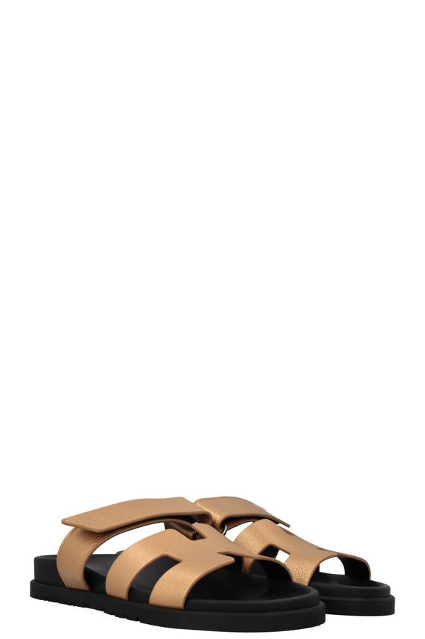 HERMÈS Chypre Flats Leather Metallic Gold