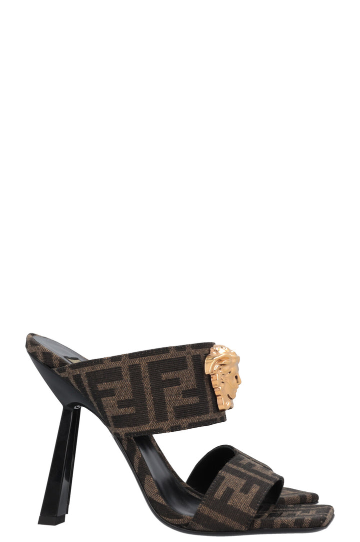 Mules FENDACE FF Medusa