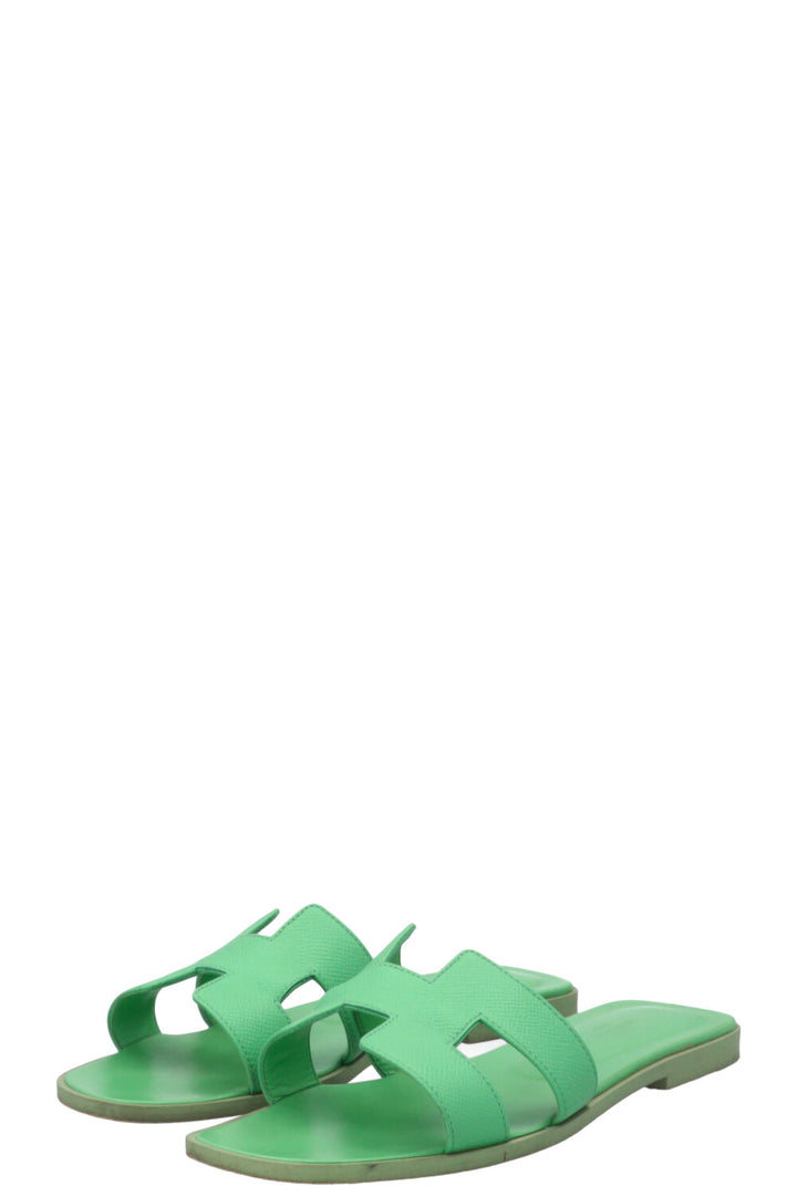 HERMÈS Oran Sandals Epsom Vert Pomme