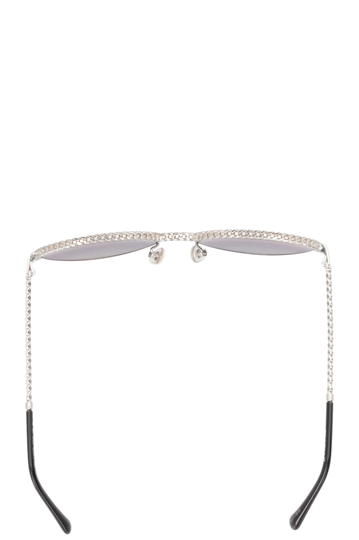 CHANEL 4242 Lunettes de soleil à chaîne Argent