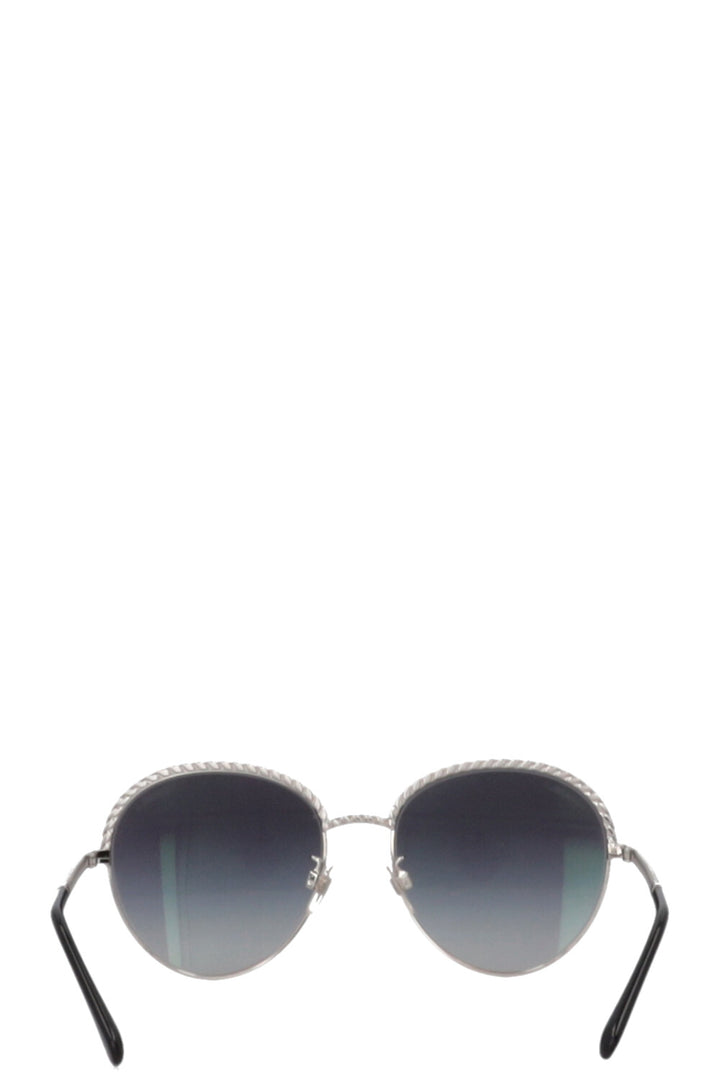 CHANEL 4242 Lunettes de soleil à chaîne Argent