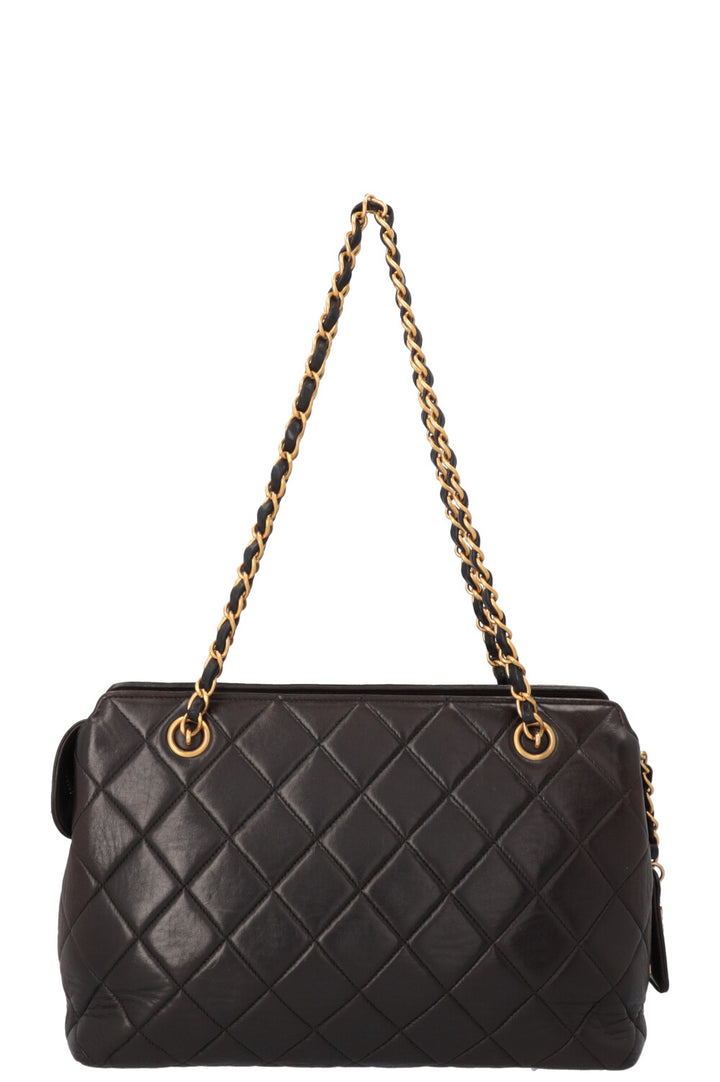 CHANEL Vintage Quilted Shoulder Bag Black