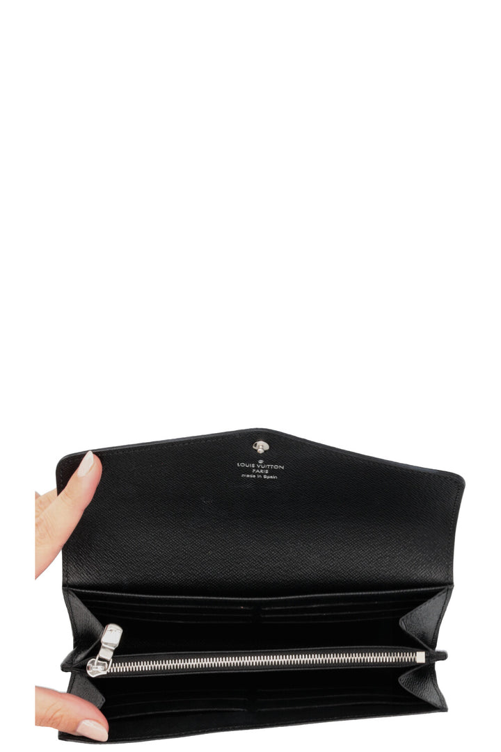 LOUIS VUITTON Sarah Wallet Epi Black