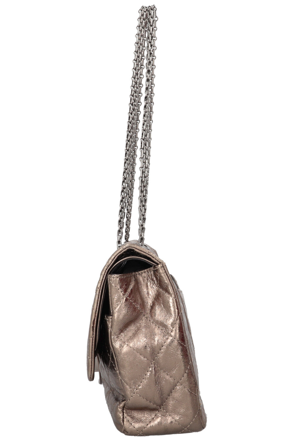 Sac CHANEL 2.55 Reissue grand modèle en cuir métallisé doré