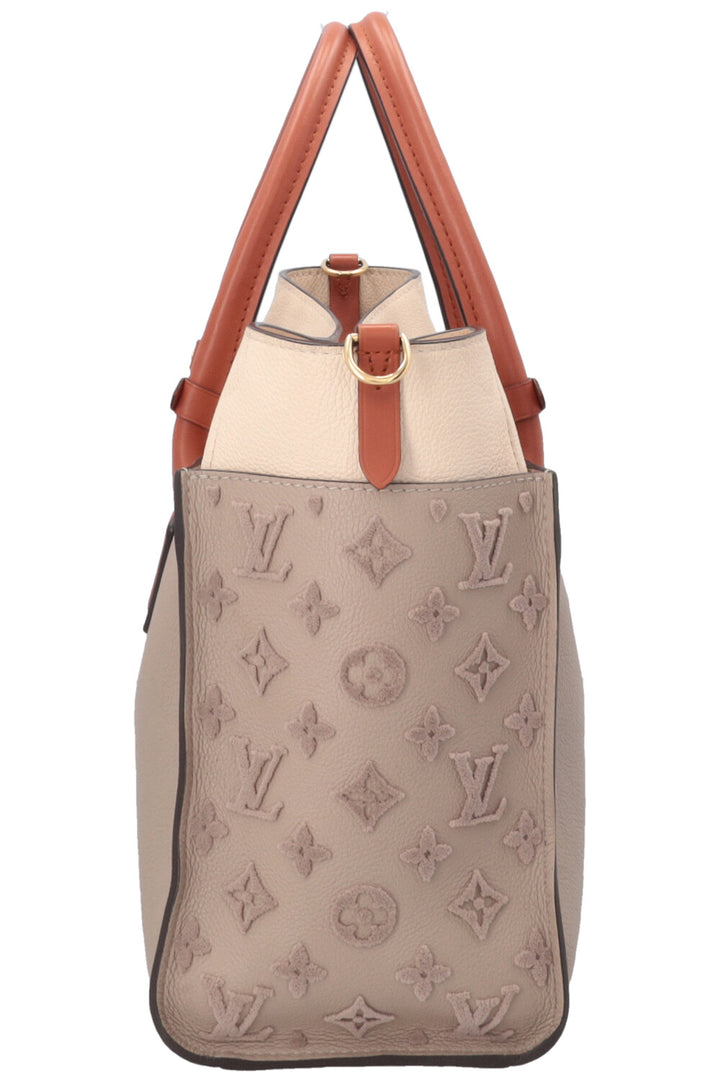 LOUIS VUITTON On My Side Cabas MM Galet