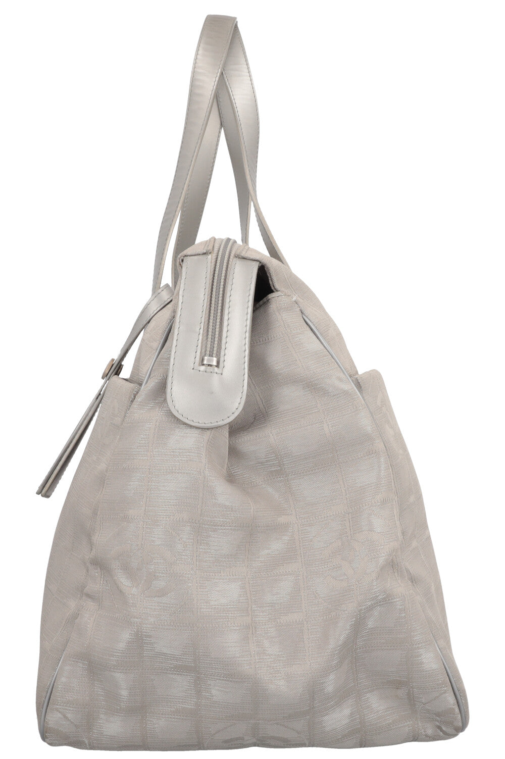 Sac cabas CHANEL New Travel Line en toile argentée