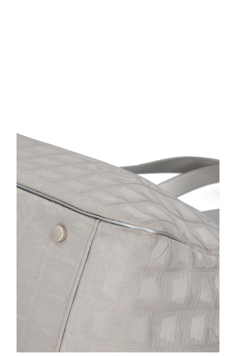 Sac cabas CHANEL New Travel Line en toile argentée