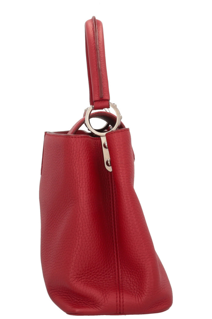 LOUIS VUITTON Capucines MM Rouge