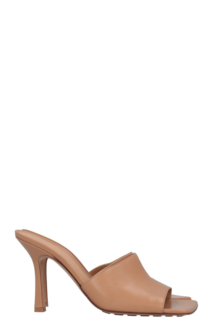 BOTTEGA VENETA Stretch Mules Nude