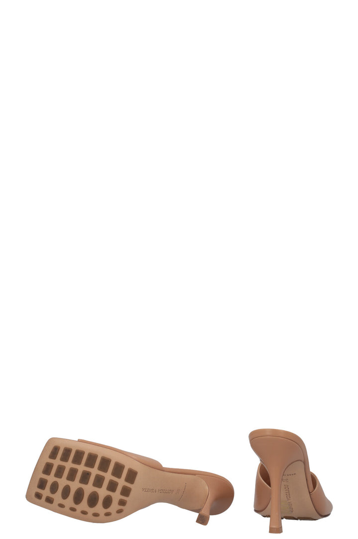 BOTTEGA VENETA Stretch Mules Nude