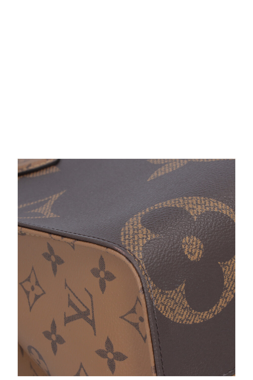 LOUIS VUITTON OnTheGo MM MNG