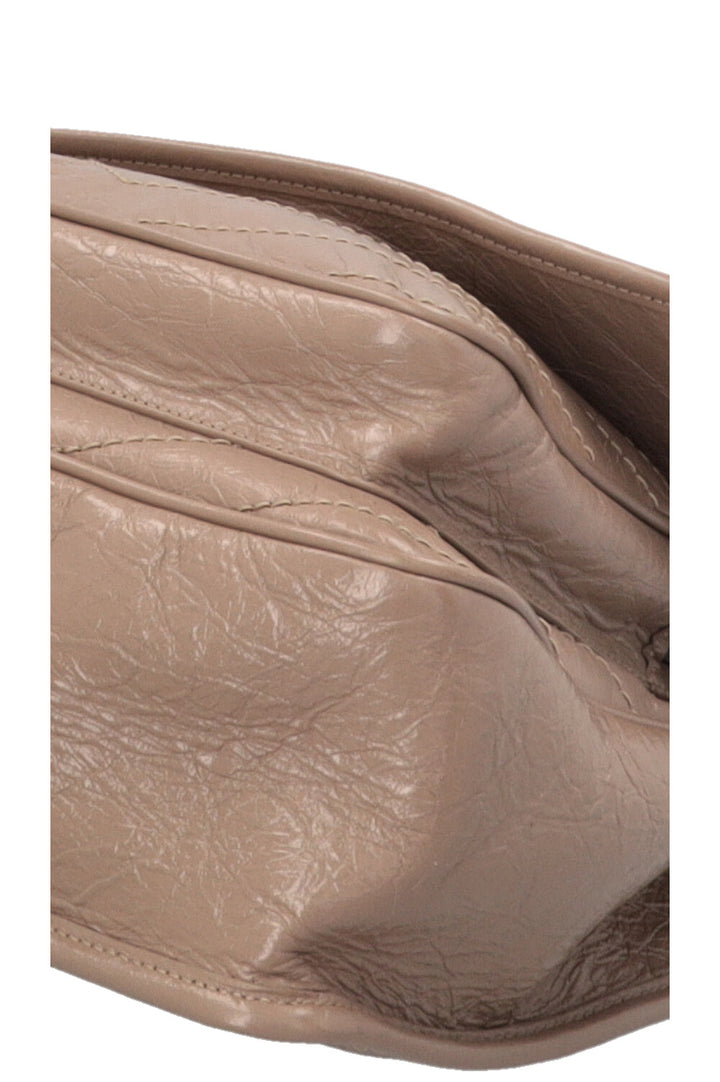 SAINT LAURENT Sac bandoulière Niki moyen couleur fauve