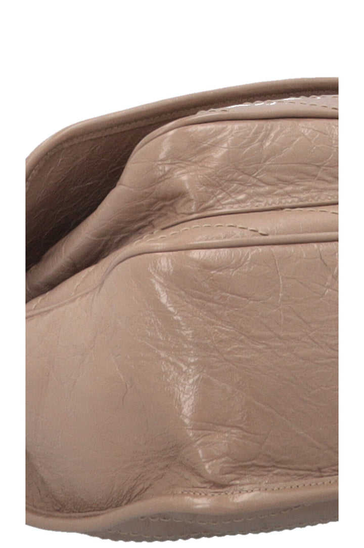 SAINT LAURENT Sac bandoulière Niki moyen couleur fauve