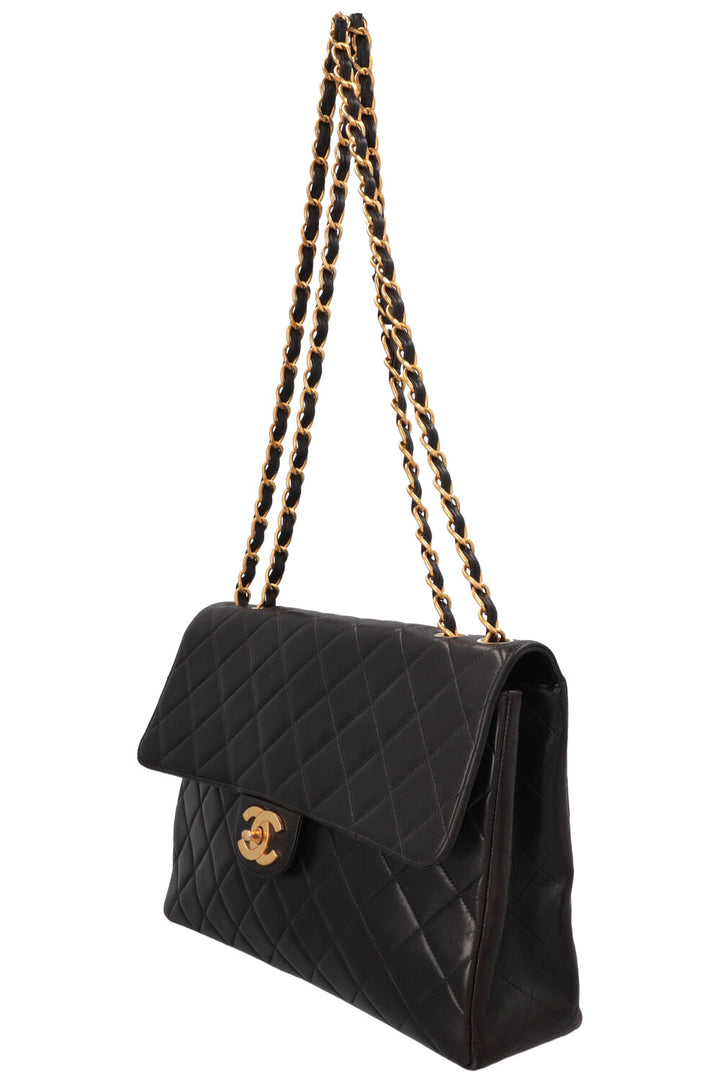 CHANEL Vintage Jumbo Single Flap Black