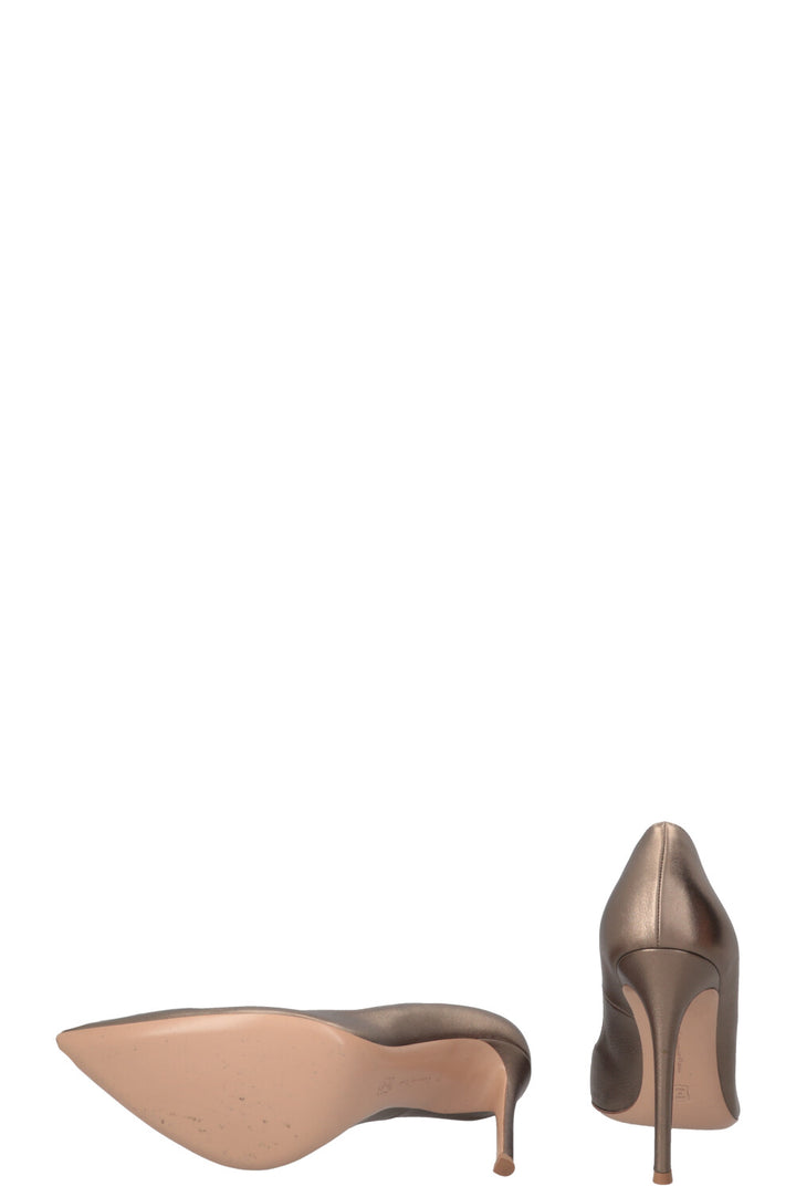 GIANVITO ROSSI Pumps Metallic Bronze
