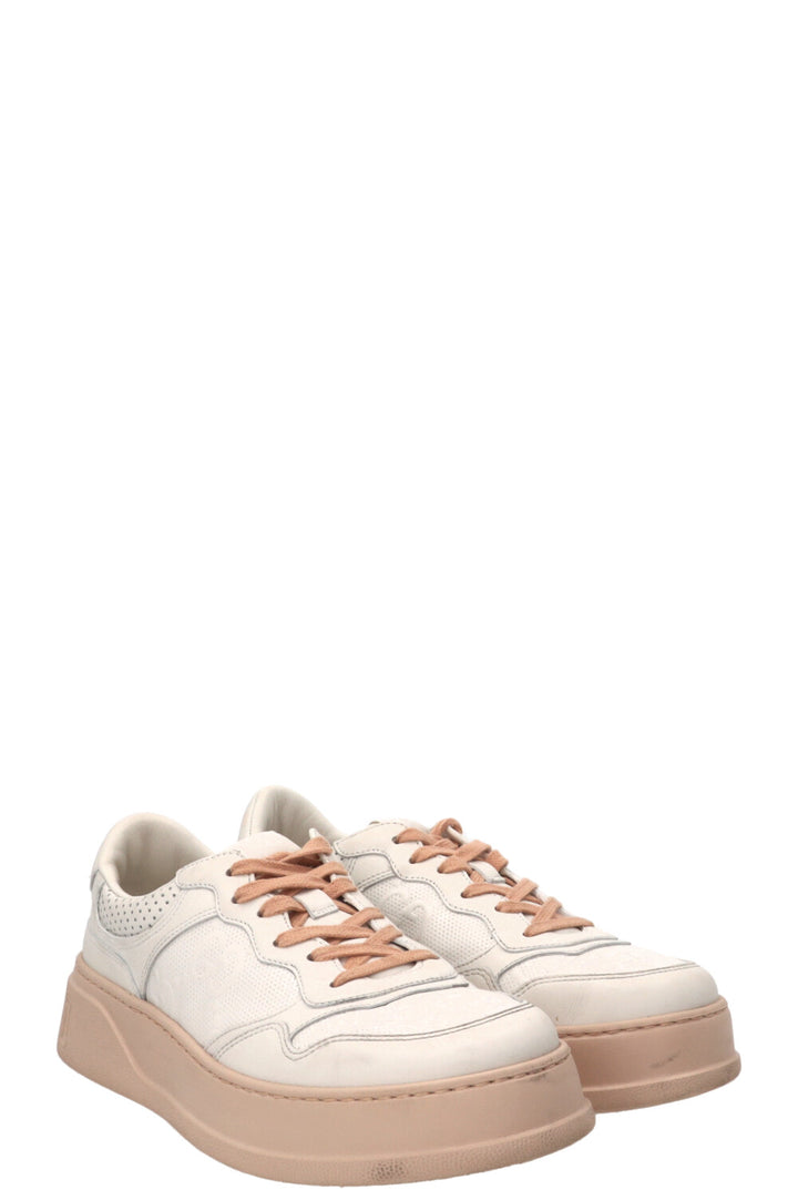 Baskets basses Interlocking GG GUCCI en cuir blanc