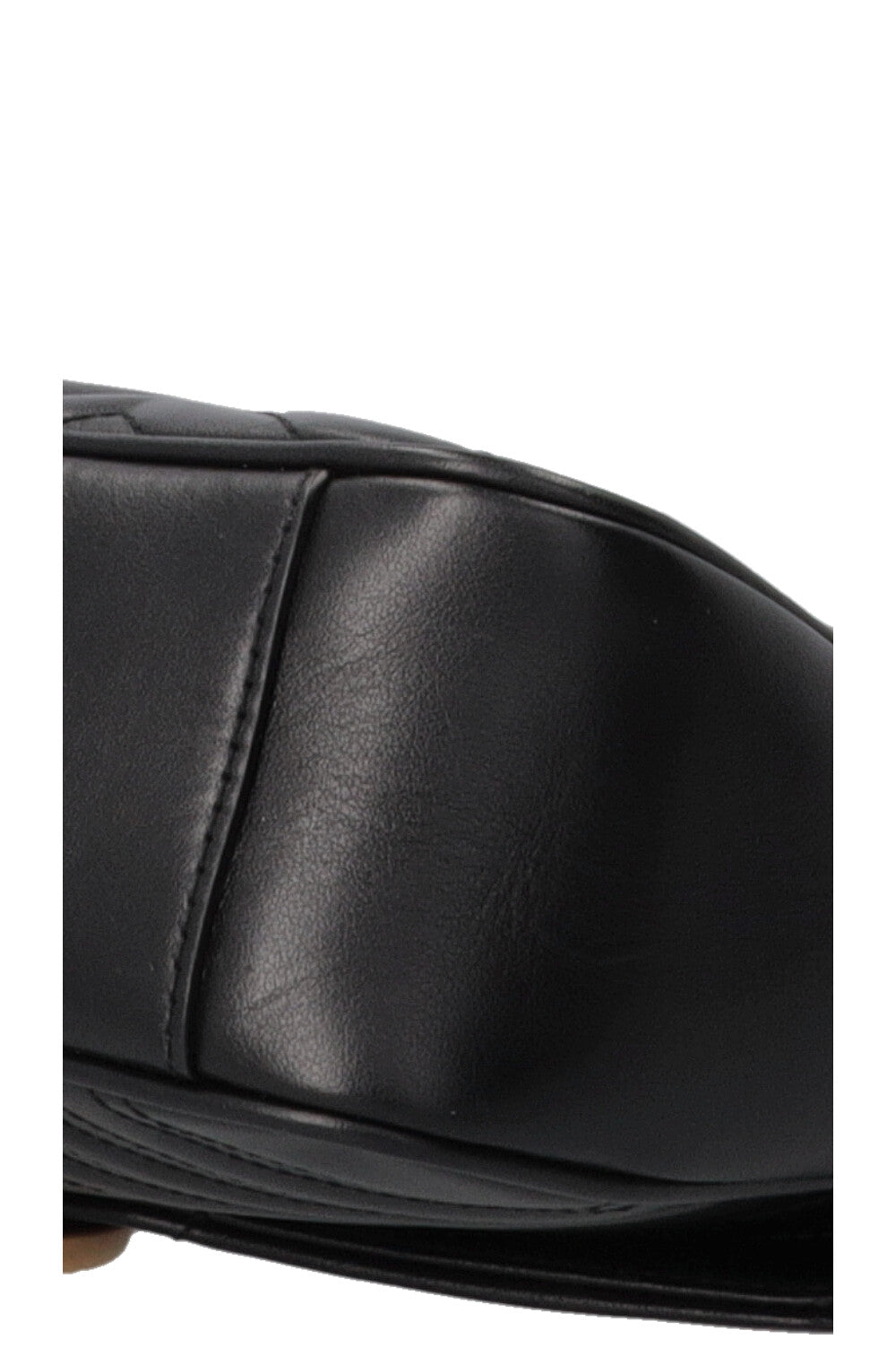 GUCCI Marmont Shoulder Bag Medium Leather Black