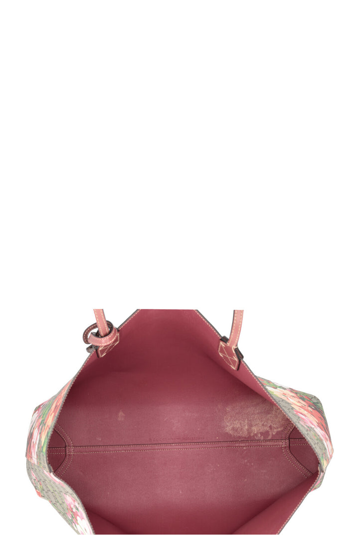 GUCCI Reversible GG Supreme Blooms Bag