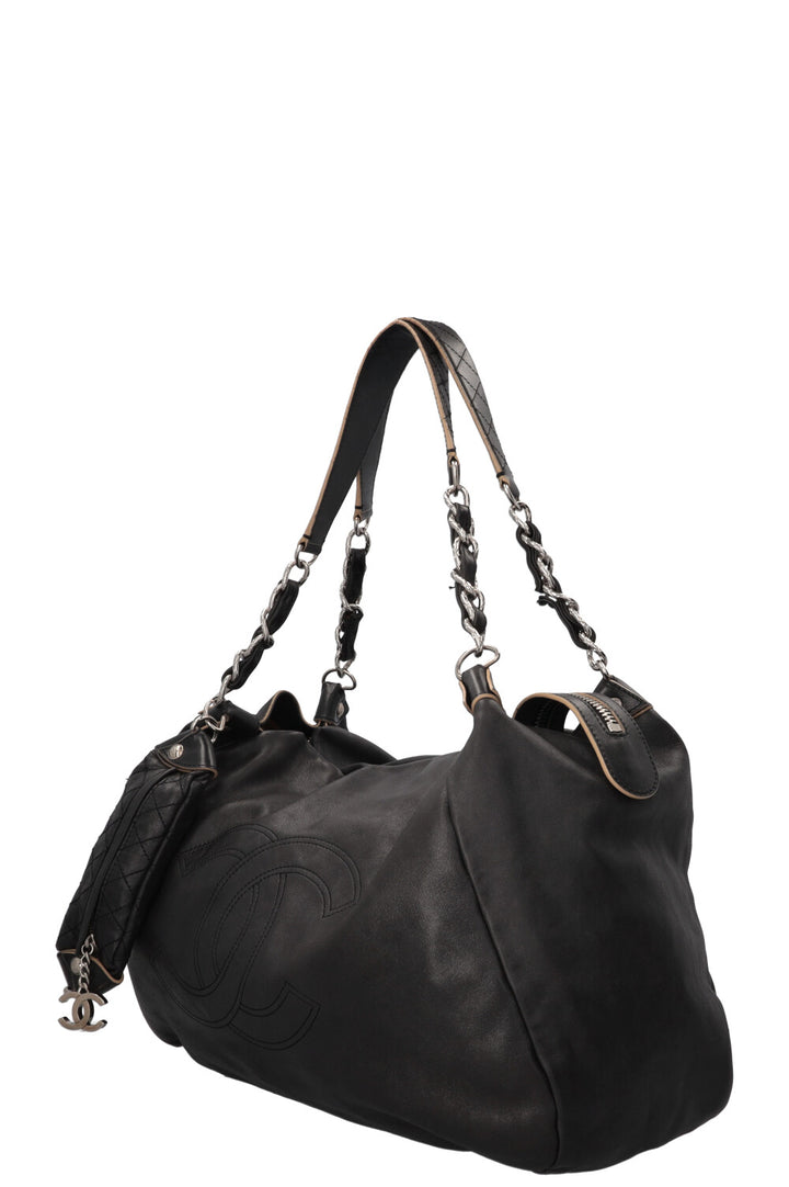 CHANEL CC Hobo Tote Leather Black