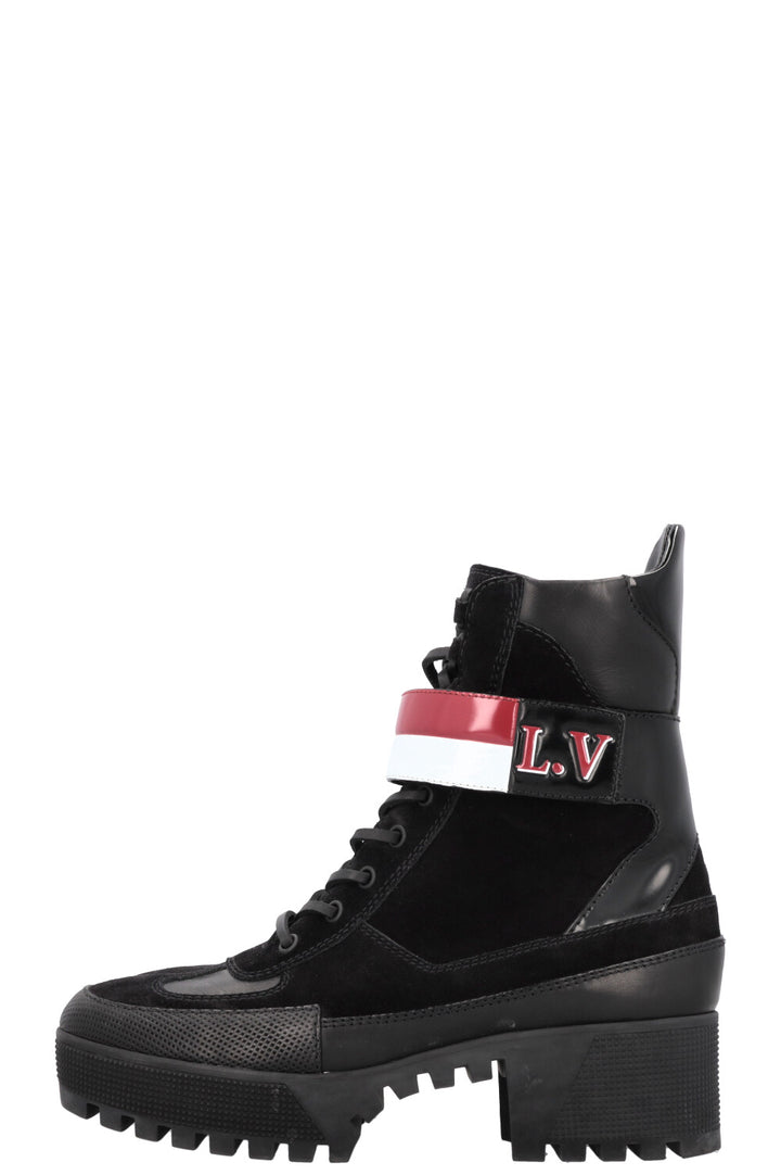 LOUIS VUITTON Laureate Desert Boots Leather Black