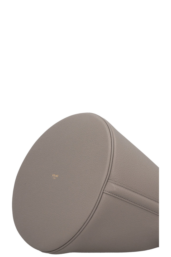 CELINE Bucket 16 Bag Pebble