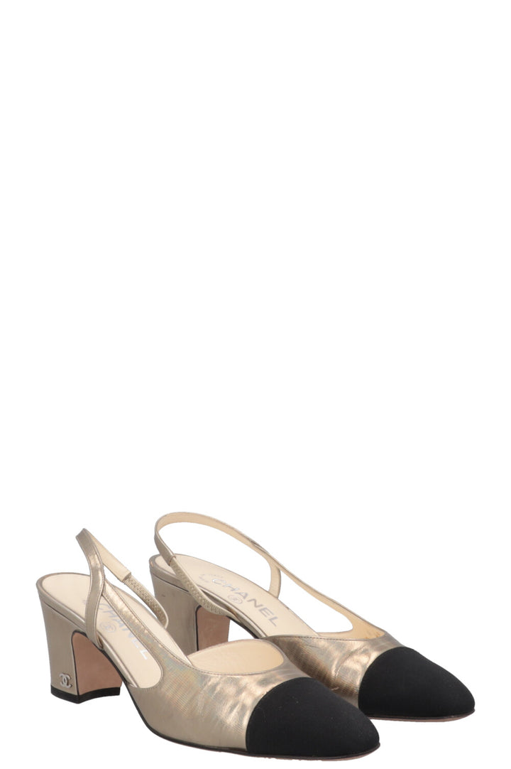 CHANEL Slingback classique or champagne