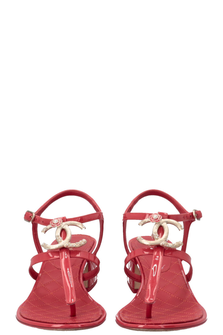 CHANEL CC Camelia Thong Sandals Patent Pink