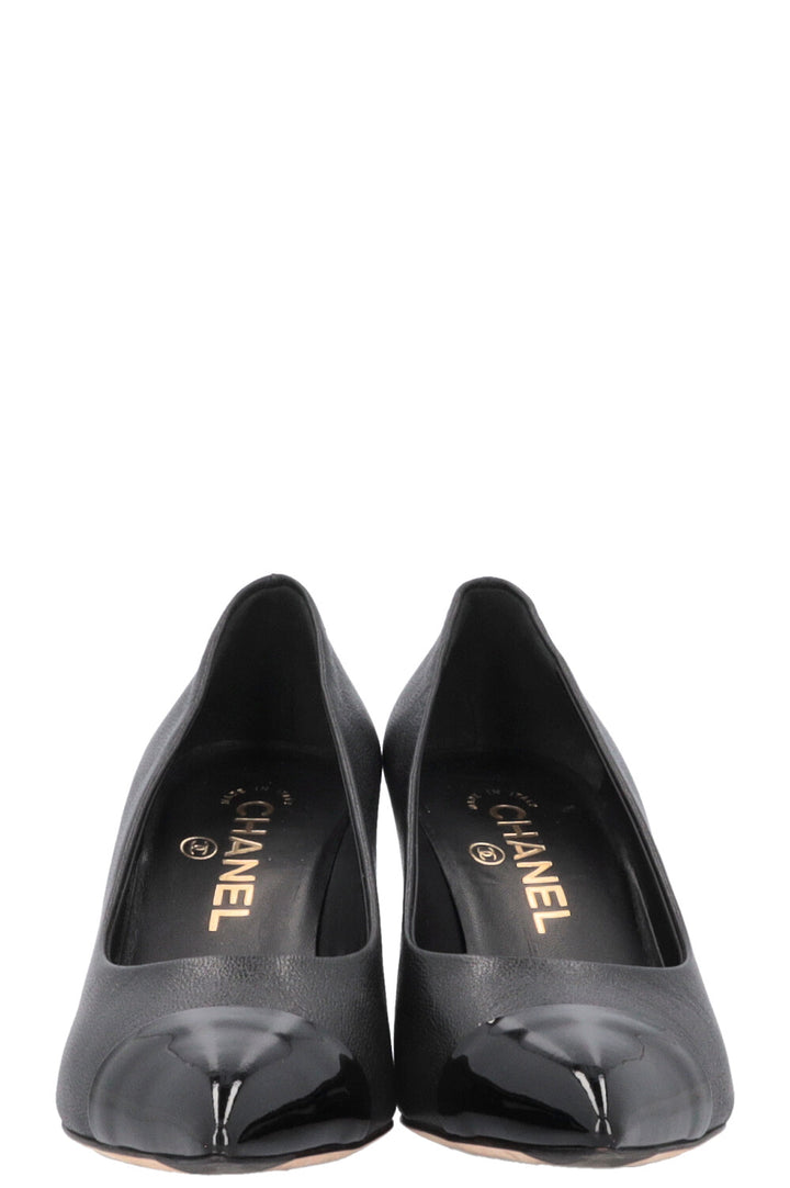 CHANEL CC Pearl Heels Black