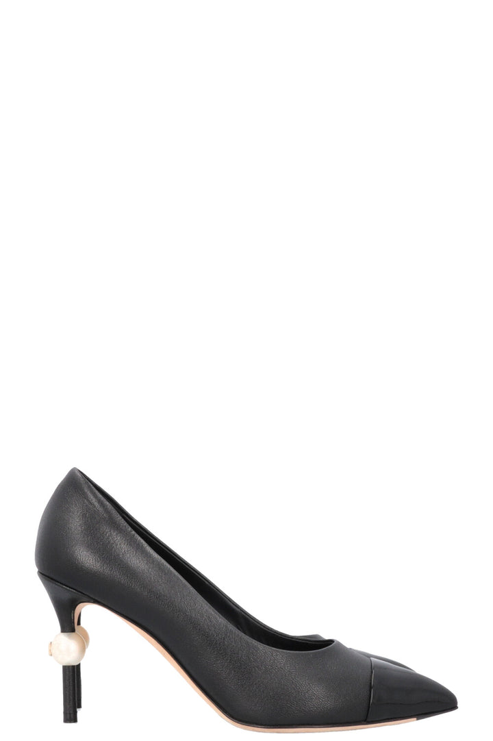 CHANEL CC Pearl Heels Black