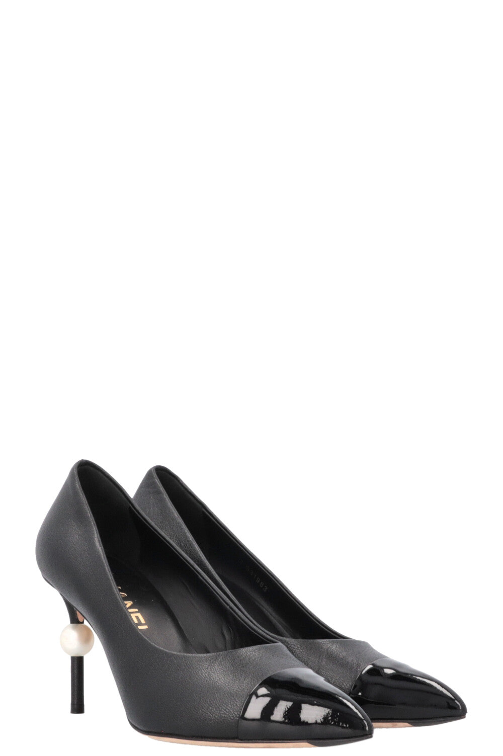 CHANEL CC Pearl Heels Black
