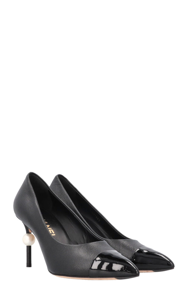 CHANEL CC Pearl Heels Black