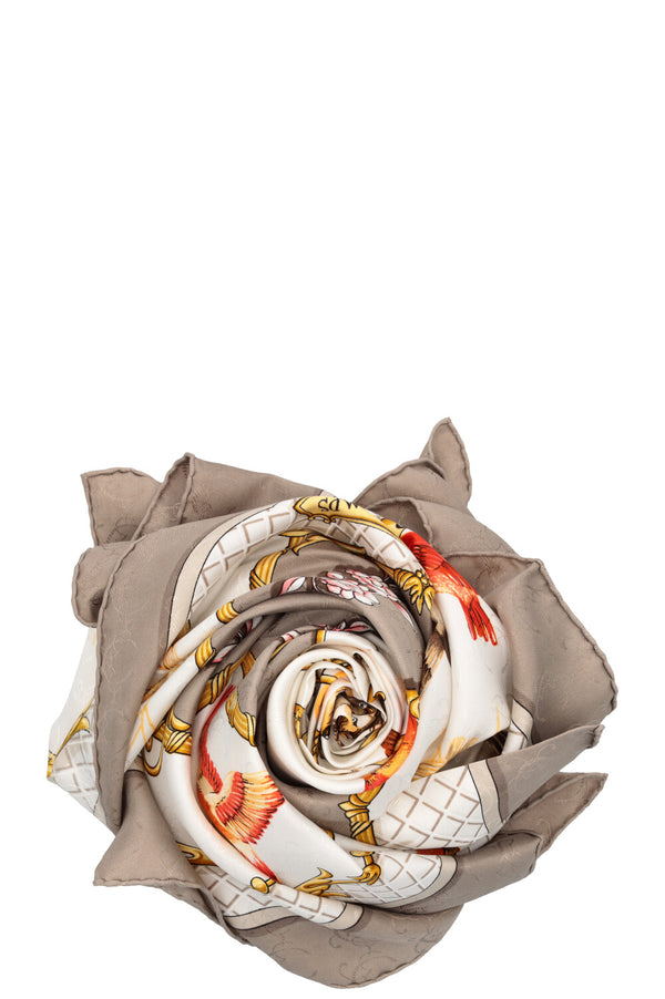 HERMÈS La Cle des Champs Carré 90 Silk White Grey