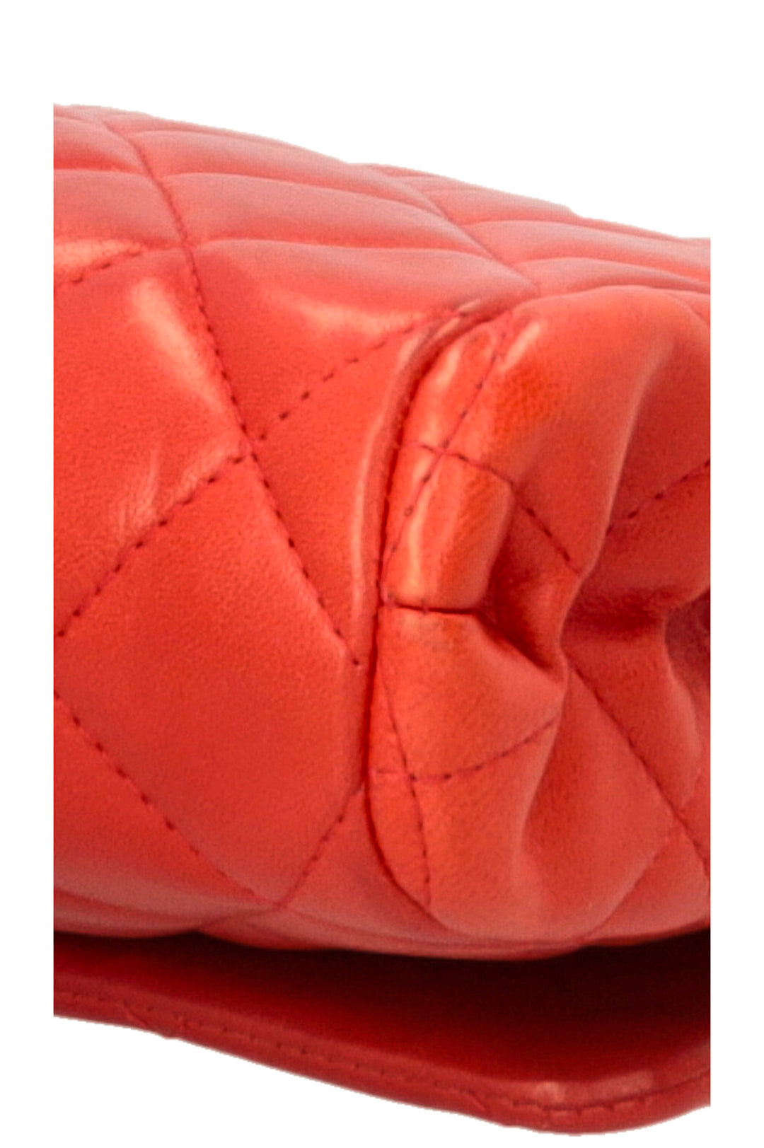 CHANEL Flap Bag Lambskin Red