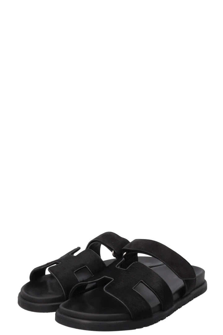 HERMÈS Chypre Sandals Calf Hair Noir