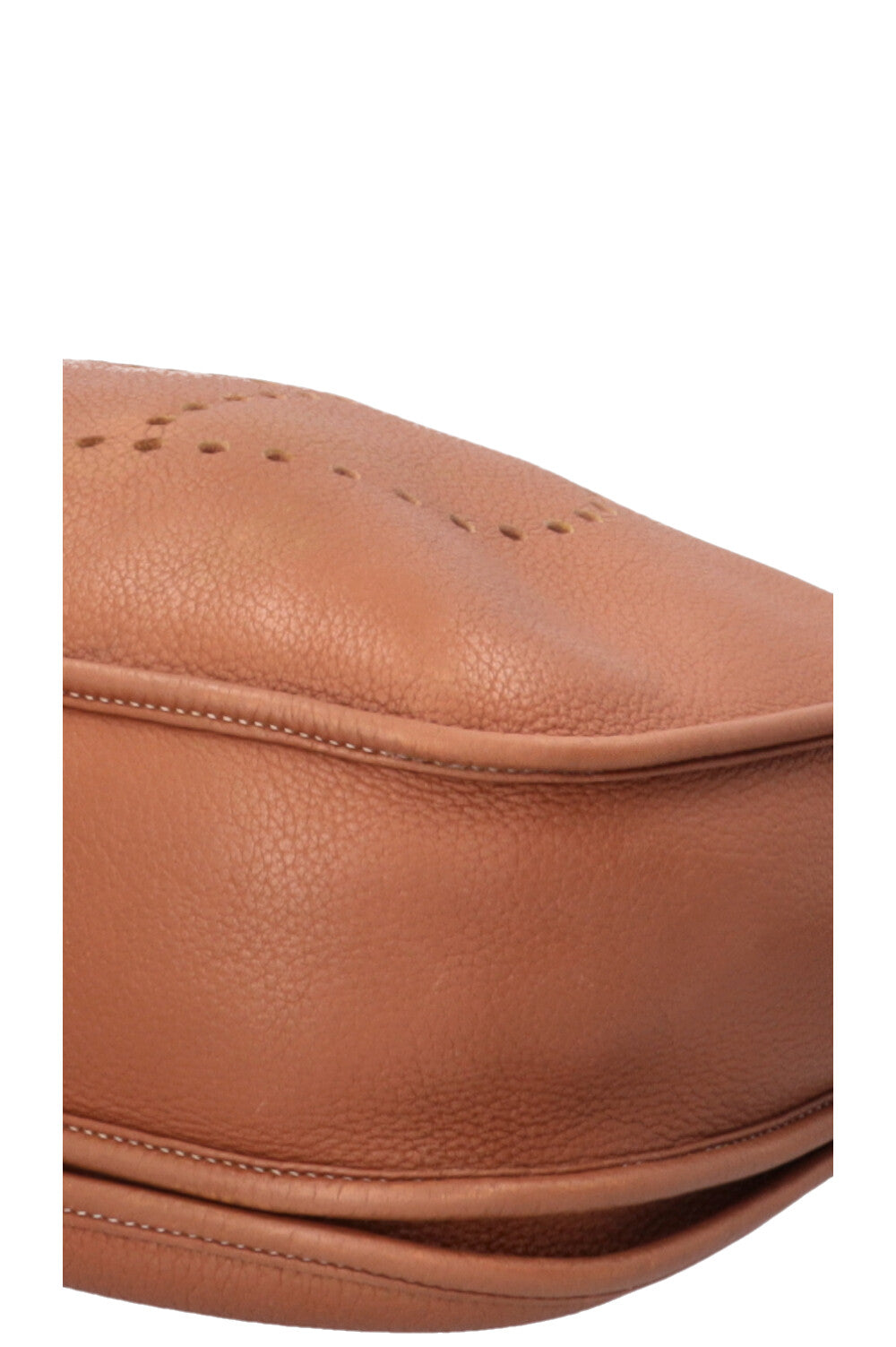 HERMÈS Evelyne PM Cuir Clemence Gold