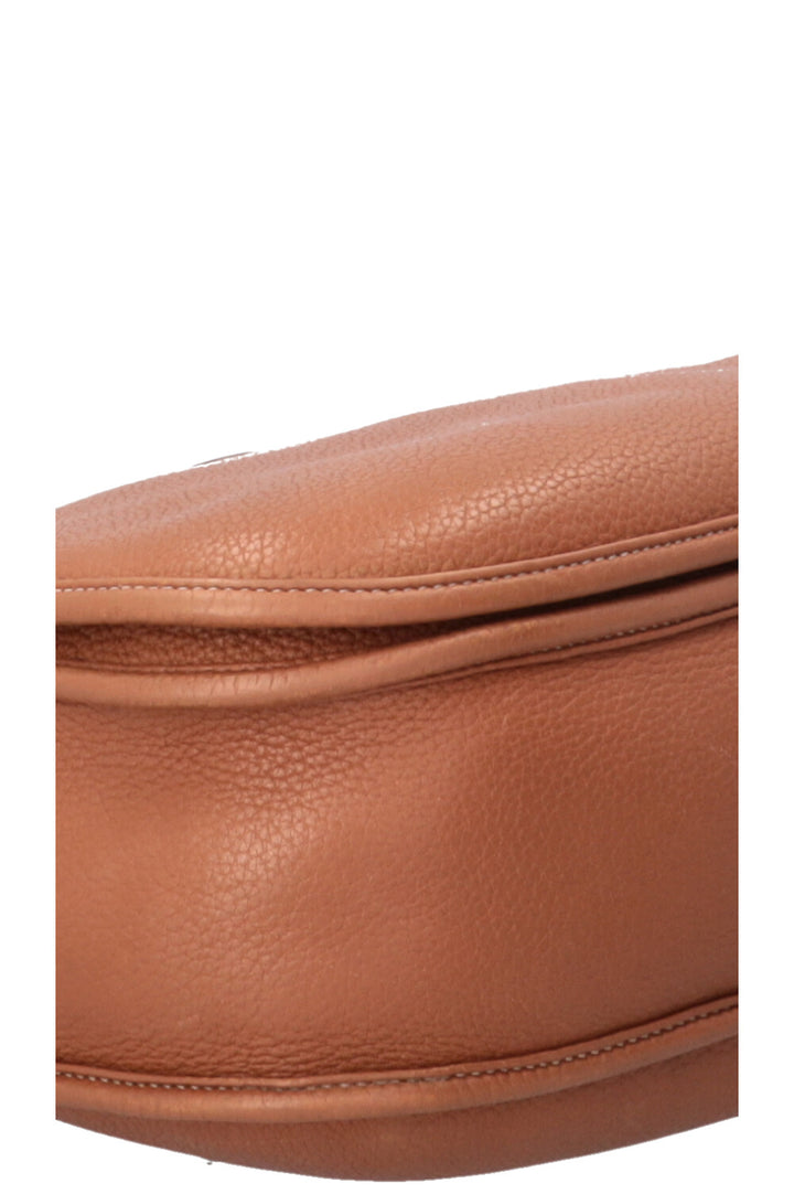 HERMÈS Evelyne PM Cuir Clemence Gold