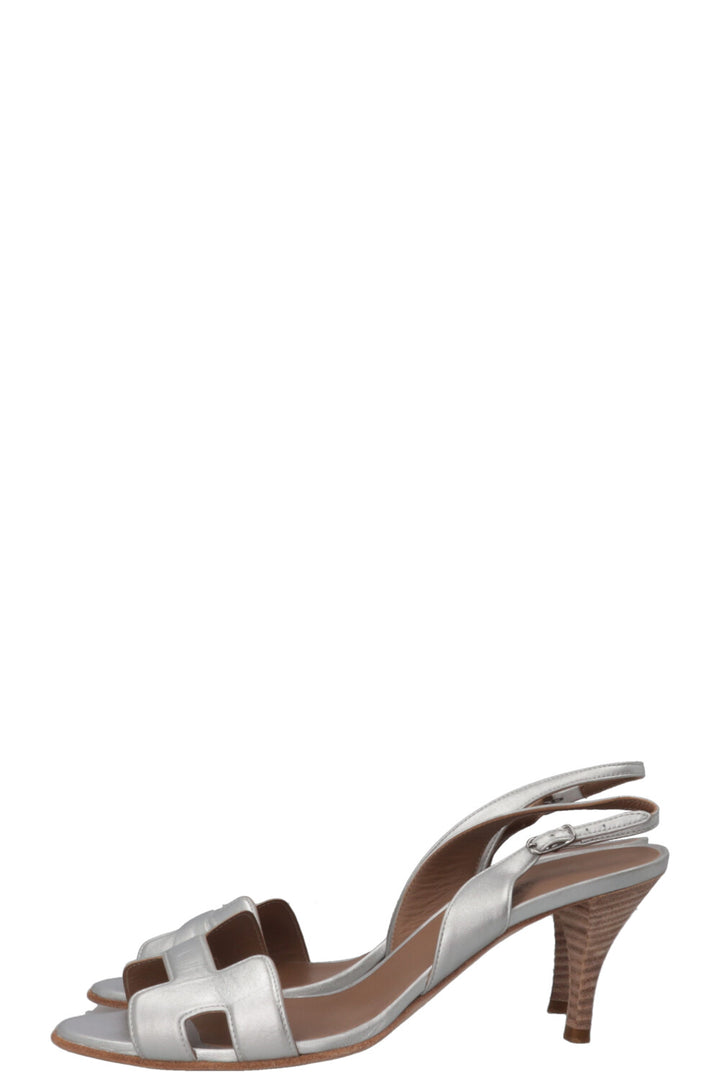 HERMÈS Holy Heels Leather Silver